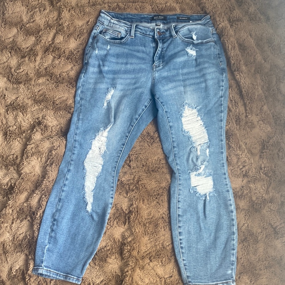 Judy Blue 14w relaxed jeans distressed